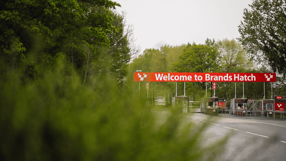 Preview Brands Hatch