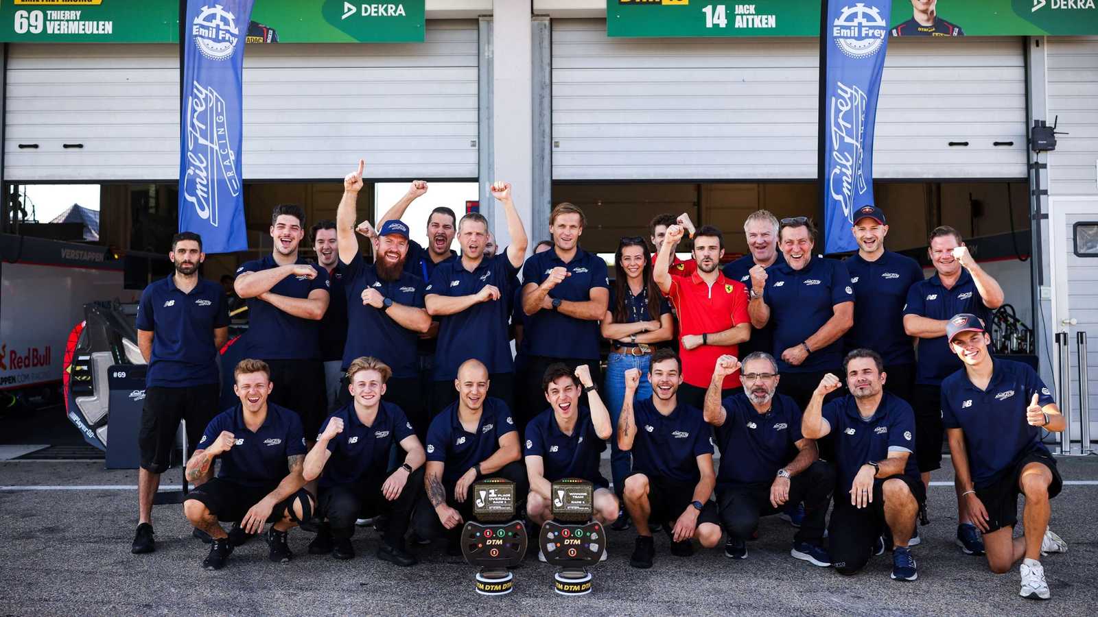 Emil Frey Racing Team - Siegerfoto